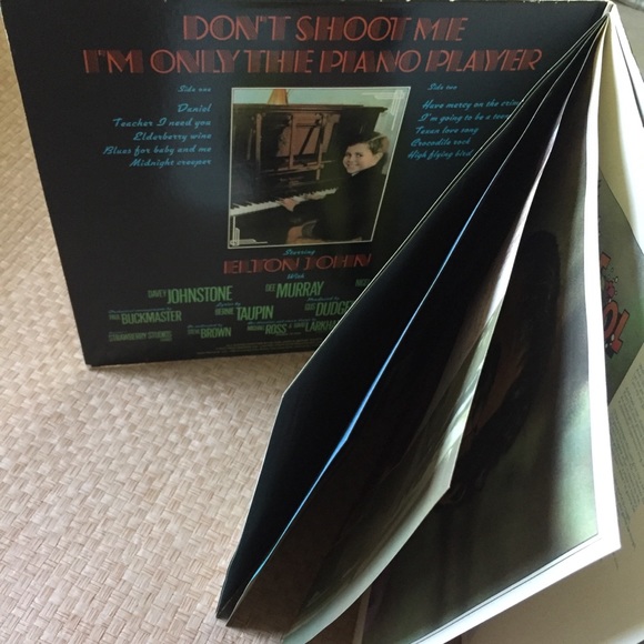 Elton John - “Don’t Shoot Me!” Vinyl LP - Picture 3 of 4